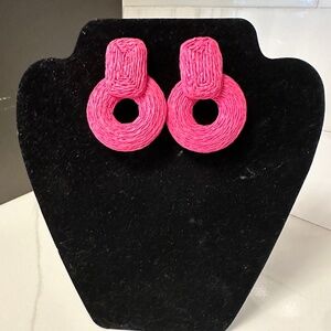 NWOT-Pink‎ Raffia Earrings